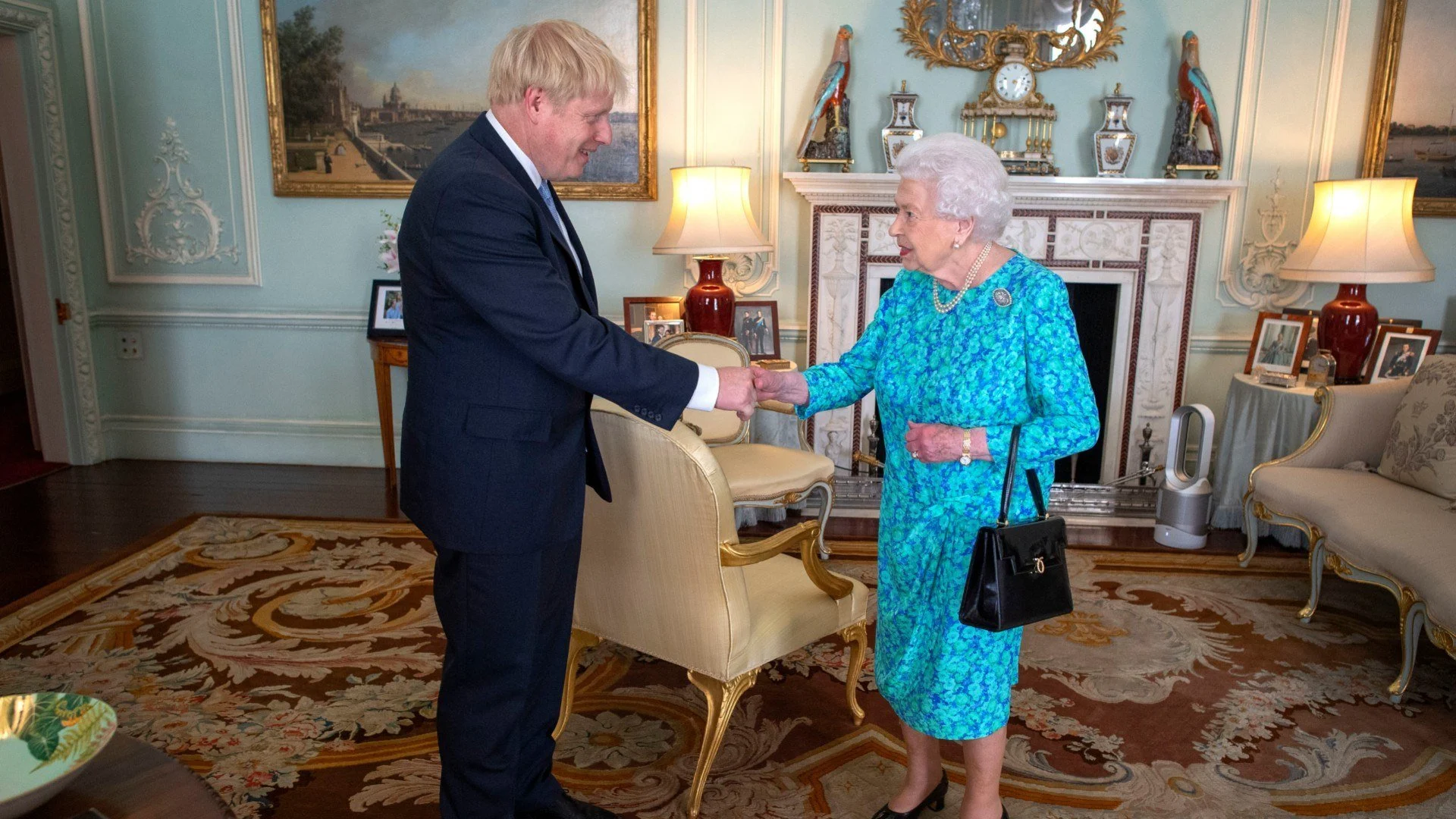 The Royals stagione 1