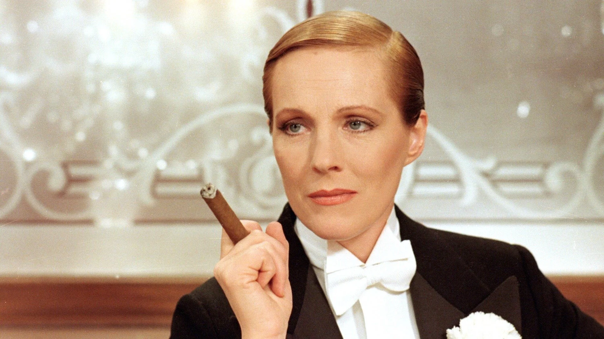 Victor Victoria